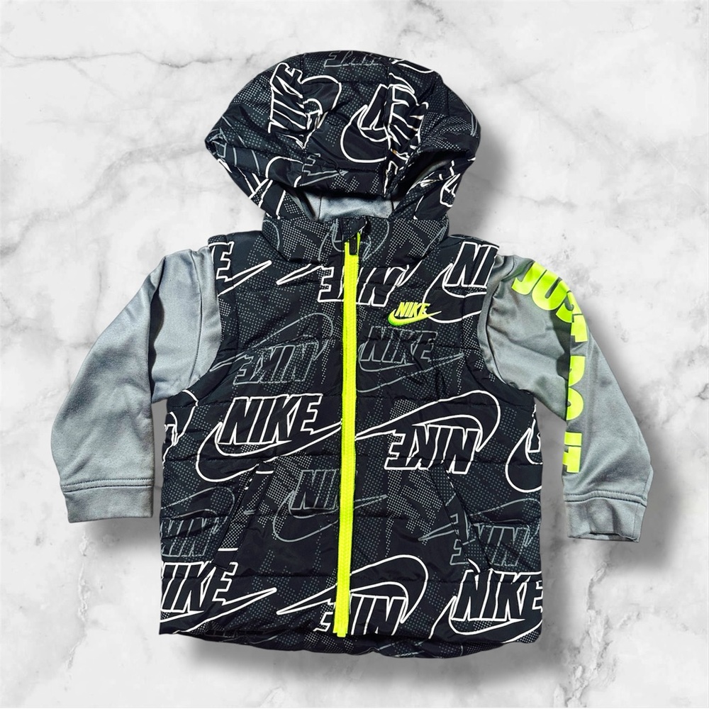 Nike Black and Gray Stylish Unisex Boys Girls Jacket Puffer with Neon Highlights